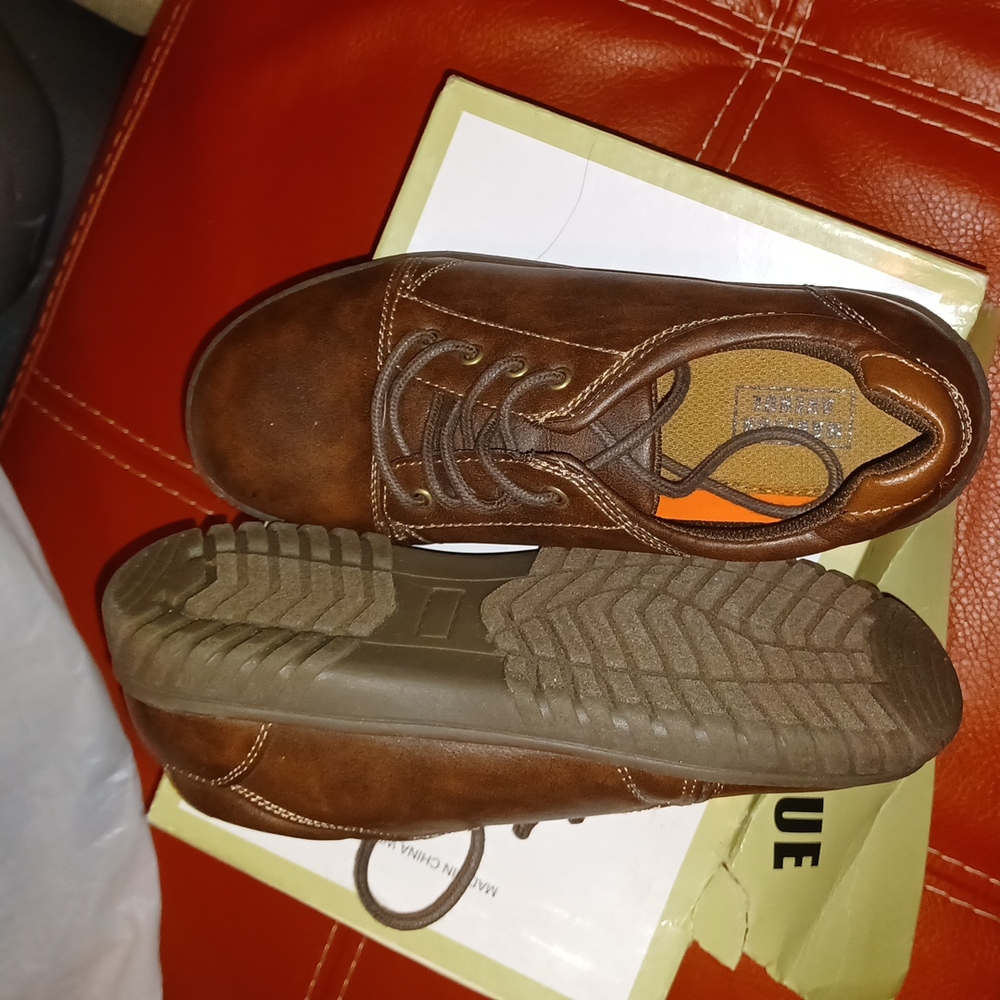 Boys sz 4.5